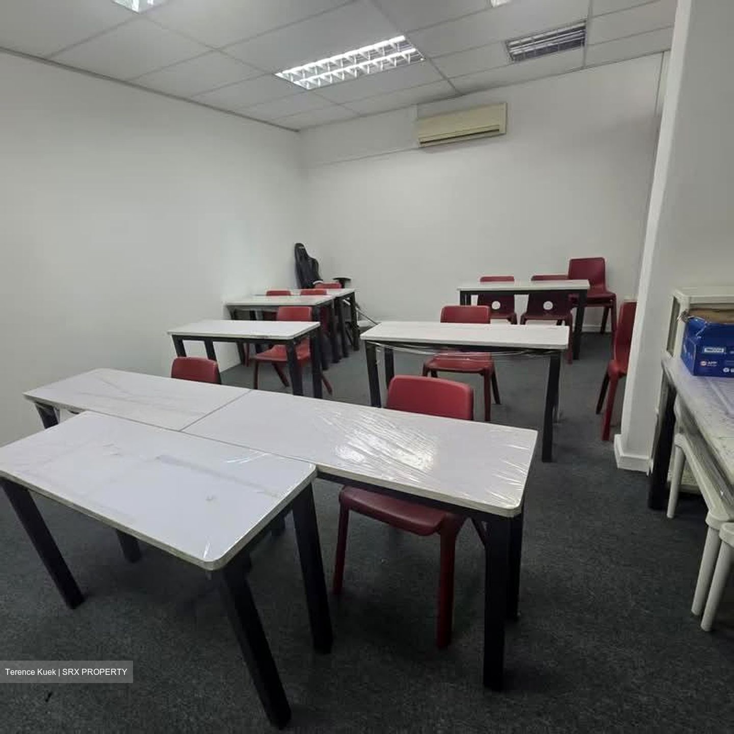 Jurong Gateway Road (D22), Retail #534083311